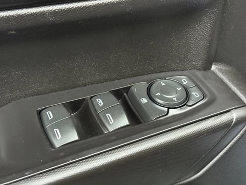 Used 2021 Chevrolet Silverado 1500 Custom image 12