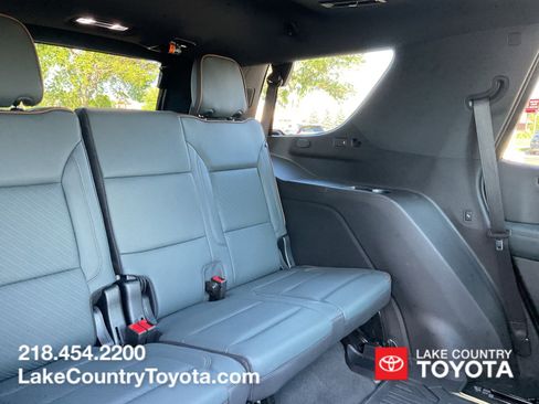 Used 2026 GMC Yukon AT4 w/ LPO, Floor Liner Package AWD/4WD image 12