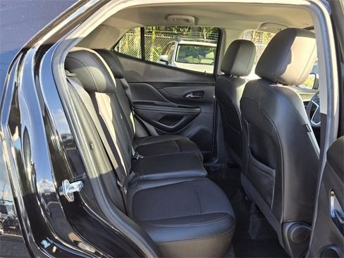 Used 2022 Buick Encore Preferred w/ Safety Package image 16