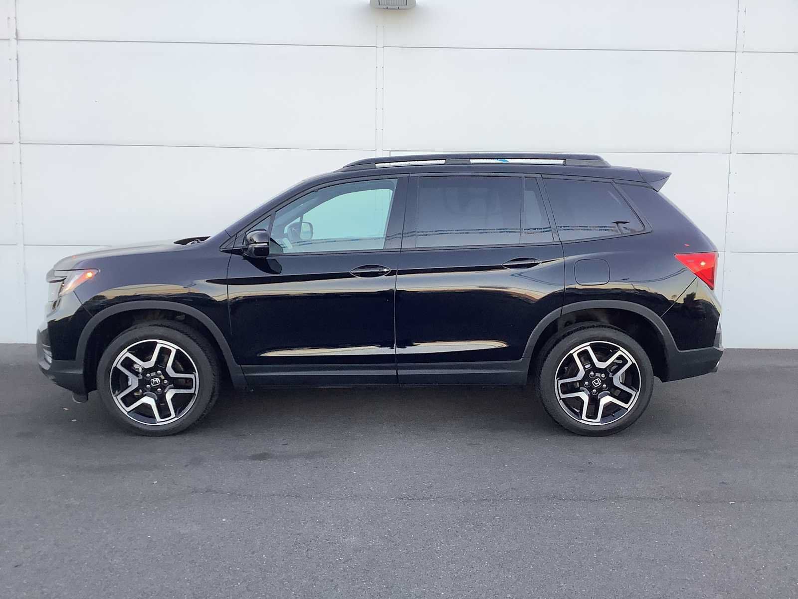 Used 2023 Honda Passport Elite image 2