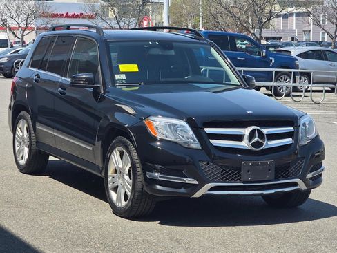 Used 2014 Mercedes-Benz GLK 350 4MATIC image 3