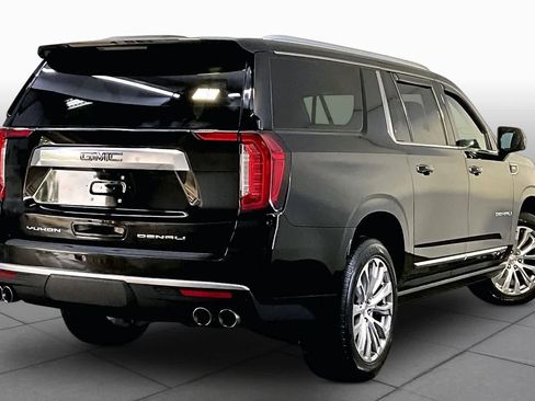 Used 2023 GMC Yukon XL Denali AWD/4WD image 13