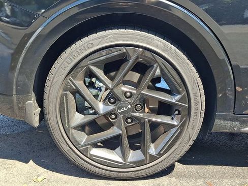 Certified 2025 Kia K4 GT-Line Turbo FWD image 8