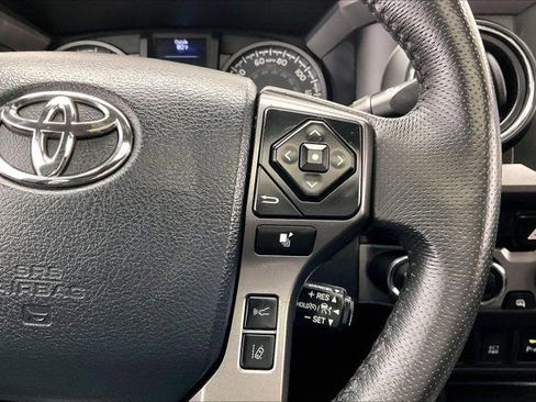 Used 2019 Toyota Tacoma TRD Sport image 22