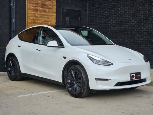 Used 2021 Tesla Model Y Long Range AWD/4WD image 9