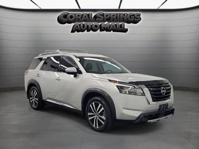 Used 2024 Nissan Pathfinder Platinum w/ Cargo Package