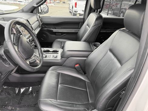 Used 2019 Ford Expedition XLT w/ Equipment Group 202A image 15
