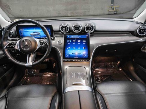 Used 2022 Mercedes-Benz C 300 Sedan image 15