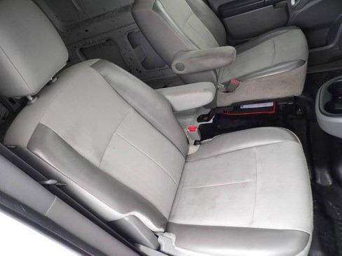 Used 2019 Nissan NV 1500 S image 31