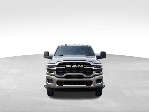 New 2026 RAM 3500 Tradesman AWD/4WD image 7