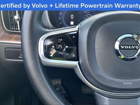 Used 2023 Volvo XC60 T8 Plus image 25
