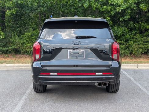 Used 2024 Hyundai Palisade Calligraphy AWD/4WD image 4