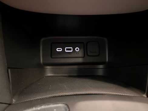 Used 2020 Chevrolet Equinox LT FWD image 27