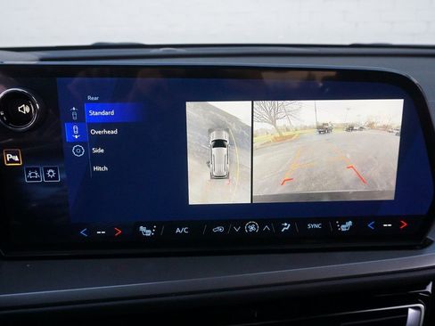 New 2026 Chevrolet Traverse LT w/ Driver Confidence Package image 18