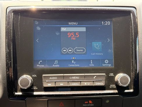 Used 2022 Nissan Frontier SV AWD/4WD image 28
