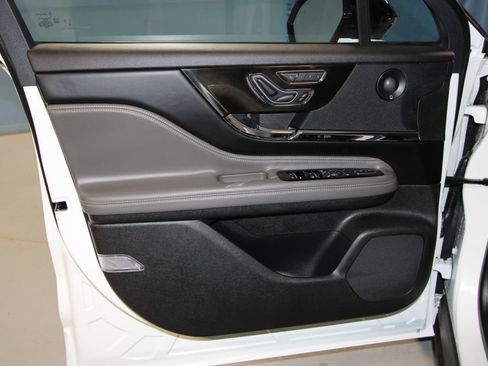 Used 2024 Lincoln Corsair Grand Touring w/ Equipment Group 302A image 5