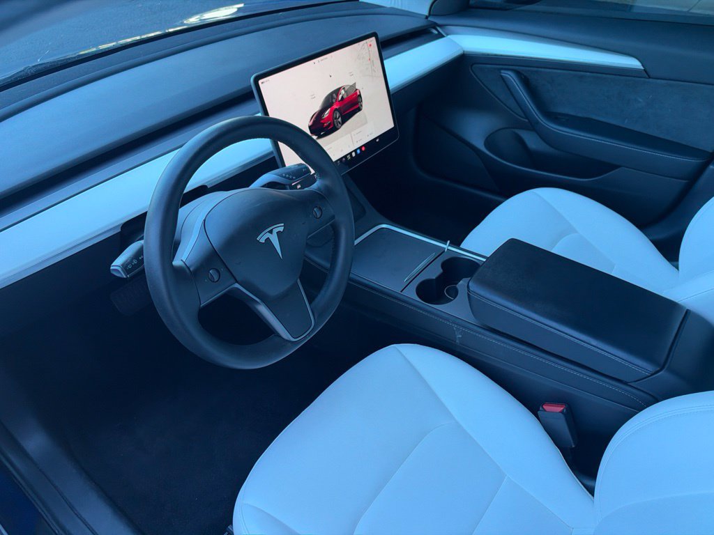 Used 2023 Tesla Model 3 Standard Range RWD image 4
