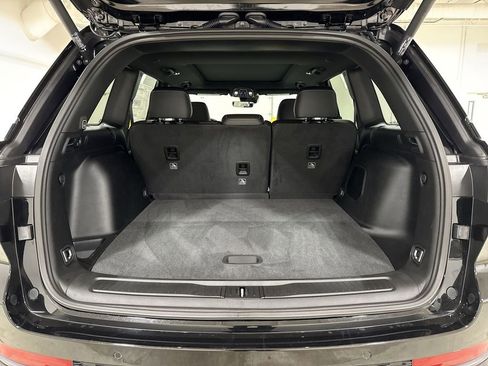 New 2026 Jeep Grand Cherokee Limited w/ Limited Altitude Package AWD/4WD image 25
