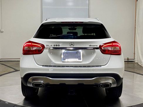 Used 2019 Mercedes-Benz GLA 250 4MATIC image 8