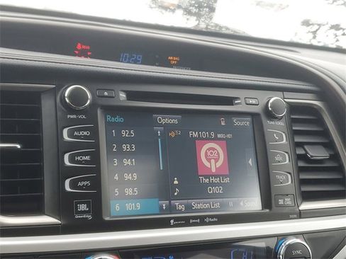 Used 2019 Toyota Highlander Limited image 28