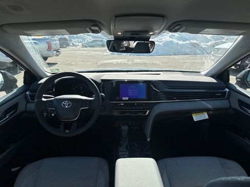 New 2026 Toyota Camry Hybrid image 10