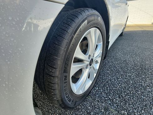 Used 2013 Hyundai Sonata Limited w/ Premium Pkg image 19