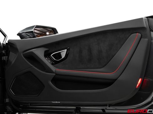 Used 2020 Lamborghini Huracan EVO AWD/4WD image 26