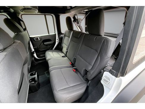 Certified 2022 Jeep Wrangler Unlimited Sport AWD/4WD image 35