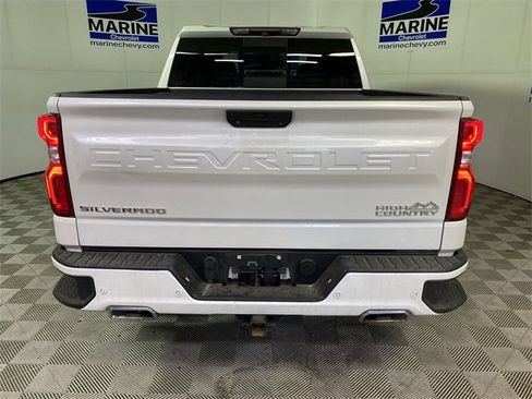 Used 2019 Chevrolet Silverado 1500 High Country w/ Technology Package image 17