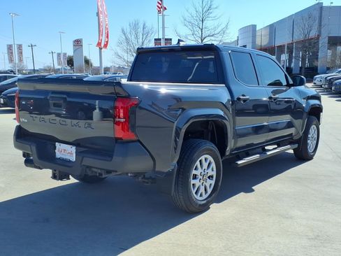 Used 2024 Toyota Tacoma SR image 5