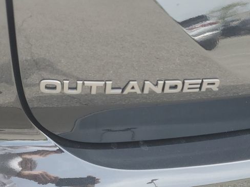 New 2026 Mitsubishi Outlander LE AWD/4WD image 33