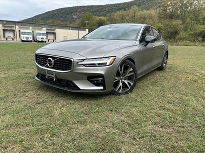 Used 2019 Volvo S60 T6 R-Design