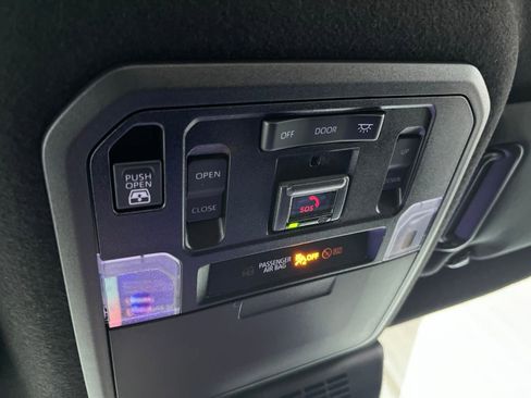 Used 2026 Toyota 4Runner Limited AWD/4WD image 18