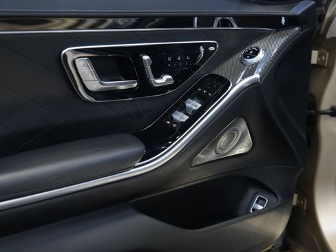 Used 2023 Mercedes-Benz S 580 4MATIC Sedan image 24