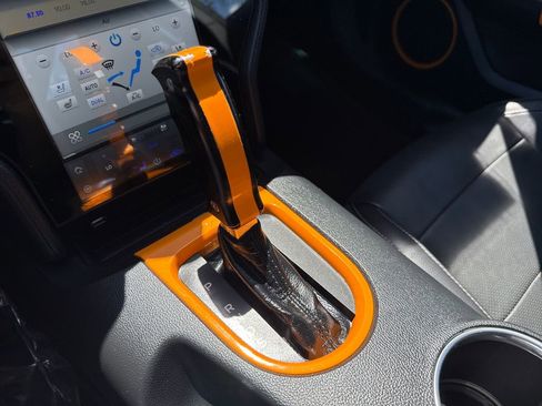 Used 2018 Ford Mustang GT Premium w/ Black Accent Package RWD image 24