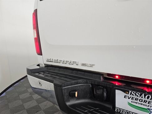 Used 2011 GMC Sierra 3500 SLT w/ SLT Convenience Package image 17
