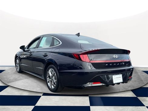 Certified 2023 Hyundai Sonata SEL w/ Convenience Package image 3