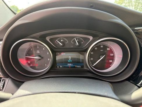 Certified 2020 Buick Envision Essence AWD/4WD image 16