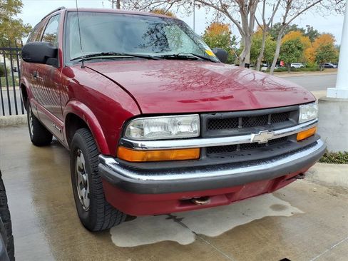 Used 2001 Chevrolet Blazer LS w/ Preferred Equipment Group image 3