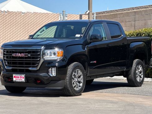 Certified 2022 GMC Canyon AT4 w/ Trailering Package AWD/4WD image 8