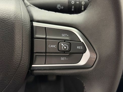 Used 2024 Jeep Compass Latitude AWD/4WD image 22