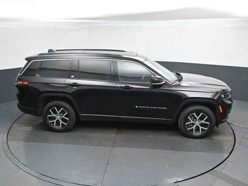 Used 2024 Jeep Grand Cherokee L Limited w/ Luxury Tech Group II AWD/4WD image 31