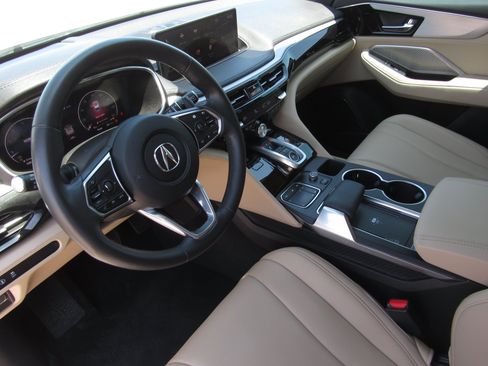 Used 2024 Acura MDX SH-AWD image 17