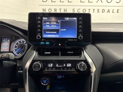 Used 2021 Toyota Venza LE image 14