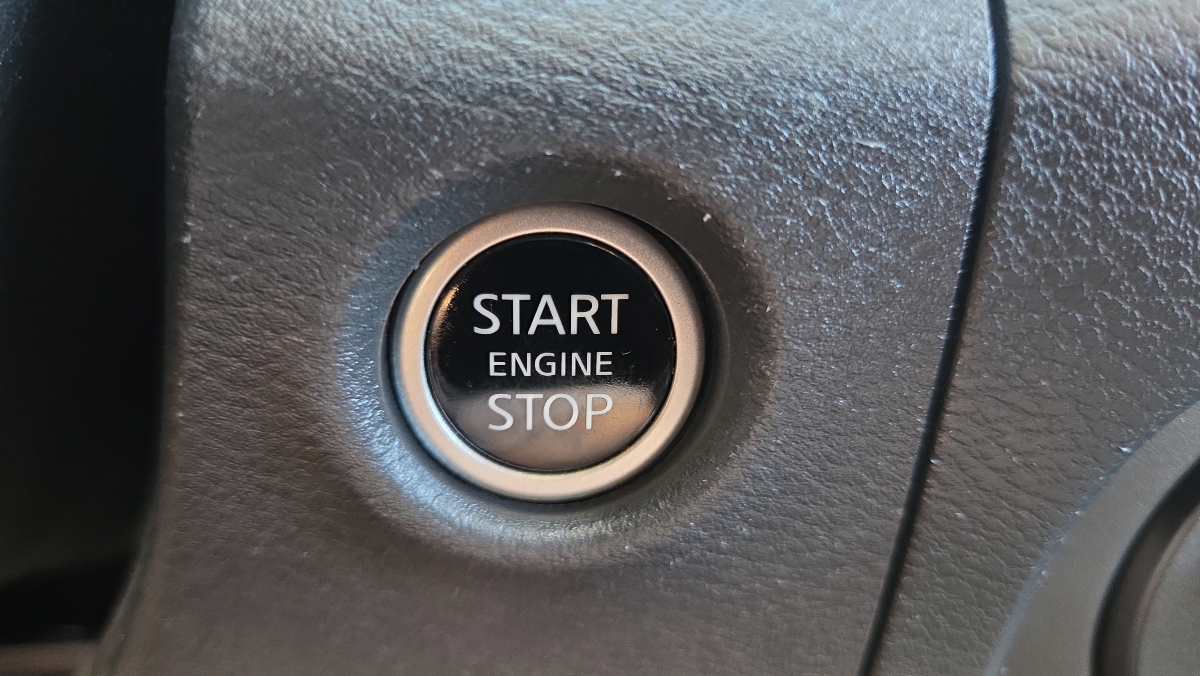 Used 2022 Nissan Frontier SV AWD/4WD image 25