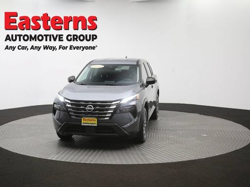 Used 2024 Nissan Rogue S AWD/4WD image 54