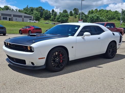 Used 2023 Dodge Challenger R/T Scat Pack w/ Plus Package RWD image 3