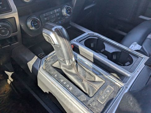 Used 2019 Ford F150 Platinum w/ Equipment Group 701A Luxury image 18