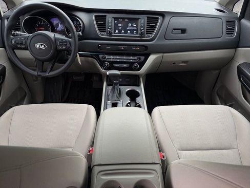 Used 2021 Kia Sedona LX FWD image 16
