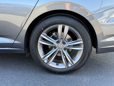 Used 2021 Volkswagen Jetta R-Line image 10